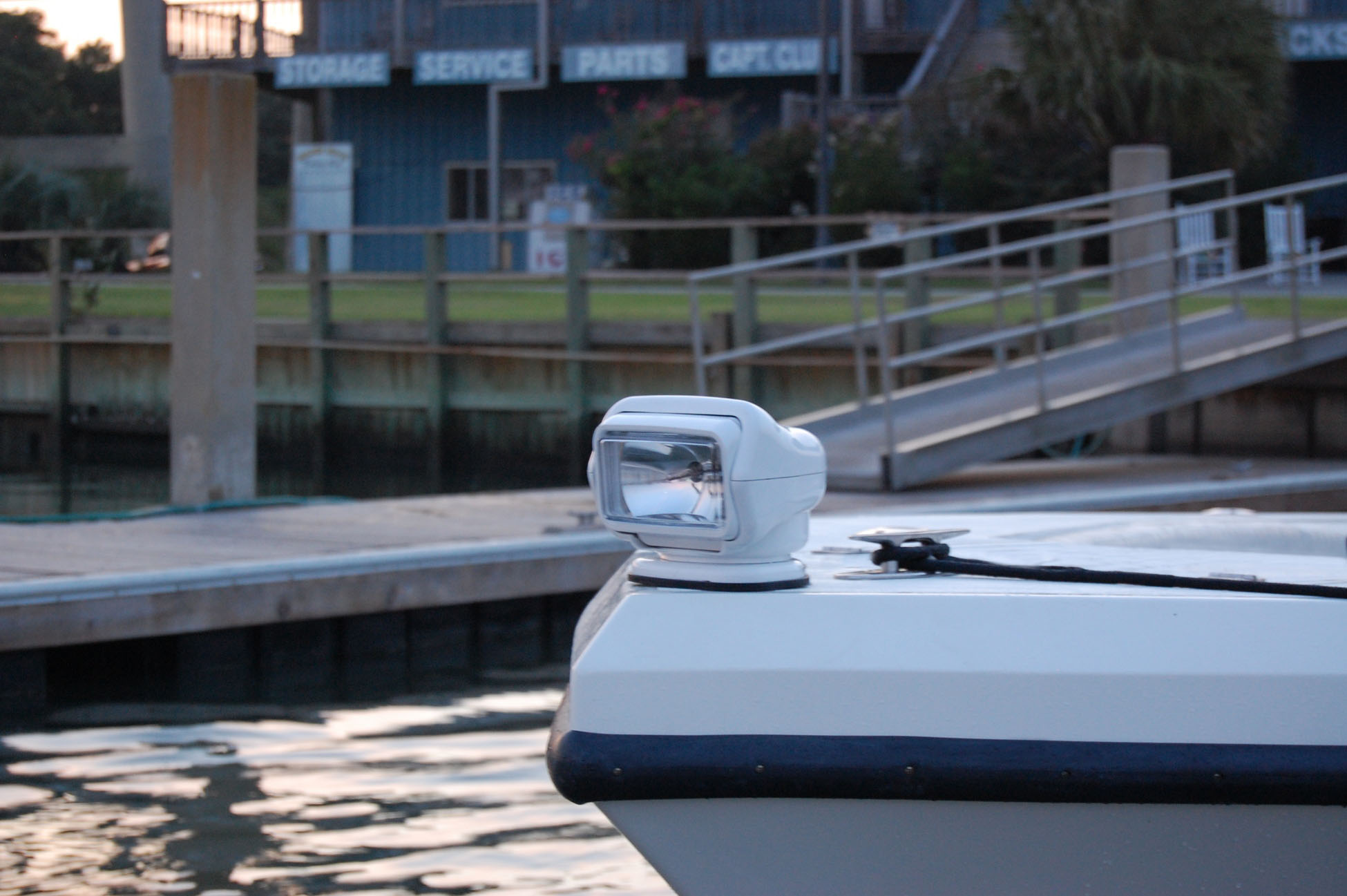 gobee light on a fishing boat